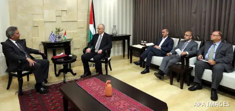 Palestinian Prime Minister Rami Hamdallah meets with Greek Consul General in Jerusalem Gerogios Zachariuksy, in the West Bank city of Ramallah on,July 25, 2016. Photo by Prime Minister Office