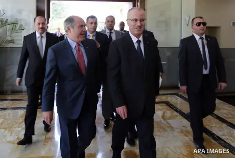 Palestinian Prime Minister Rami Hamdallah meets with Jordan's Prime Minister Hani Mulki, in Amman, Jordan, on July 30, 2016. Photo by Prime Minister Office