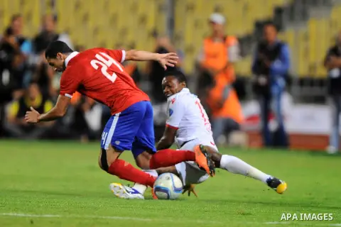 Al-Zamalek players and Al Ahli players compete during final match of Egypt Cup in Borg El-Arab Stadium near Alexandria, Egypt, Aug 8,2016. Photo by Stringer