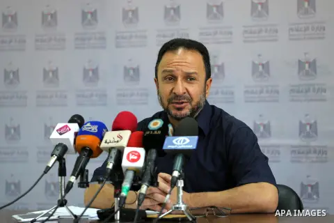 Palestinian Mayor of Gaza, Nizar Hijazi speaks during a press conference, in Gaza City on Aug 9, 2016. Photo by Mohammed Asad