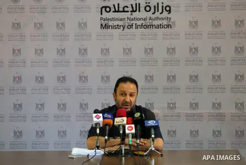 Palestinian Mayor of Gaza, Nizar Hijazi speaks during a press conference, in Gaza City on Aug 9, 2016. Photo by Mohammed Asad