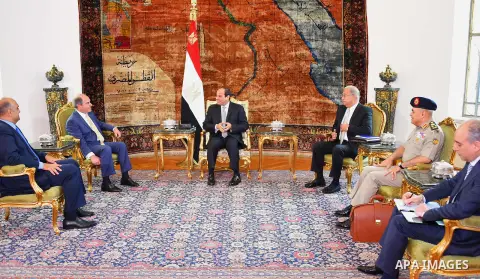 Egyptian President Abdel Fattah al-Sisi meets with Jordan's Prime Minister Hani Mulki, in Cairo, Egypt, on Aug. 31, 2016. Photo by Egyptian President Office