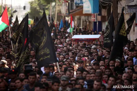 Palestinian supporters of the Islamic Jihad Movement take part in a demonstration marking the first anniversary of the so-called Al-Quds uprising in Gaza city, on October 2, 2016. Photo by Ashraf Amra