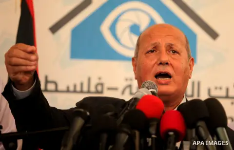 Head of the Popular Committee Jamal El-Khodari speaks during a press conference, in Gaza city, on October 15, 2016. Photo by Ashraf Amra