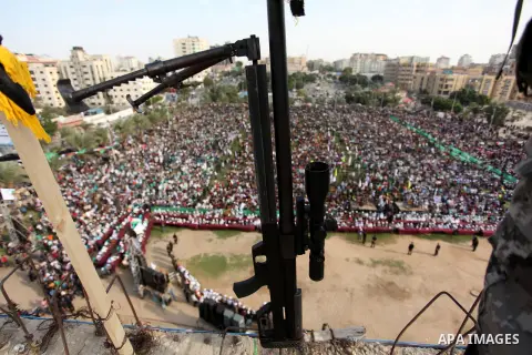 Palestinians attend a rally marking the 29th anniversary of the foundation of the Islamic Jihad movement in Gaza City October 21, 2016. Photo by Ashraf Amra