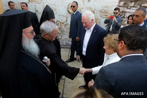 Canada's Governor General David Johnston visits the Church of Nativity in the West Bank city of Bethlehem November 5, 2016. Photo by Wisam Hashlamoun