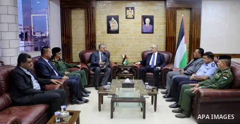 Palestinian Prime Minister, Rami Hamdallah, lays foundation stone for the housing cooperative engineers Tulkarem, in the West Bank city of Ramallah, on November 5, 2016. Photo by Prime Minister Office