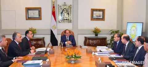 Egyptian President Abdel Fattah al-Sisi meets with Egyptian ministers in Cairo, Egypt, on Nov 5, 2016. Photo by Egyptian President Office