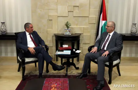 Palestinian Prime Minister, Rami Hamdallah, meets with Representative of the European Union in Palestine Ralf Traf, in the West Bank city of Ramallah, on November 7, 2016. Photo by Prime Minister Office