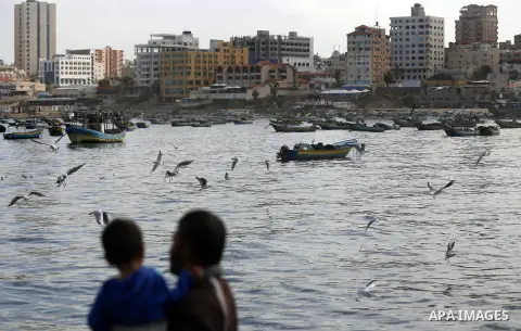 Boats are seen anchored at the Gaza seaport, on November 17, 2016. Photo by Yasser Qudih