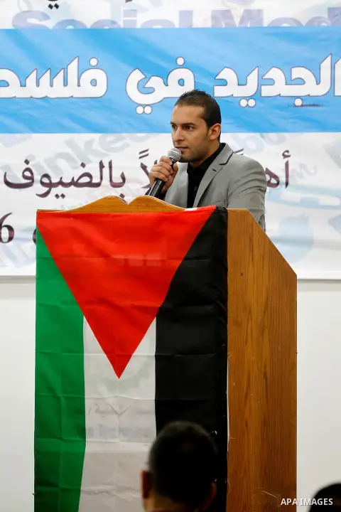 Head of Media Omar Fatafta, speaks during the first Media conference, at Palestine technical college in the West Bank city of Hebron, on Nov. 20, 2016. Photo by Wisam Hashlamoun