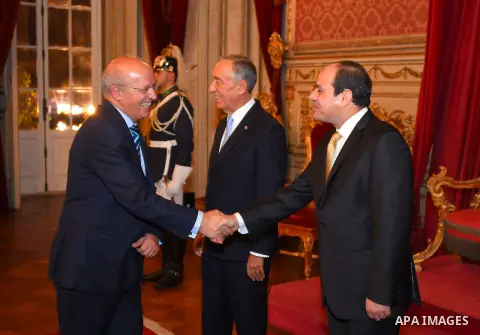 Egyptian President Abdel Fattah al-Sisi meets with Portuguese President, Marcelo Rebelo de Sousa, at Belem Palace, in Lisbon, Portugal, 21 November 2016. Photo by Egyptian President Office