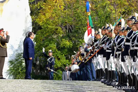 Speaker of the Portuguese Parliament Eduardo Ferro Rodrigues and Egyptian President Abdel Fattah al-Sisi review an honor guard during his visit to Portuguese Parliament in Lisbon, Portugal, 22 November 2016. Photo by Egy...