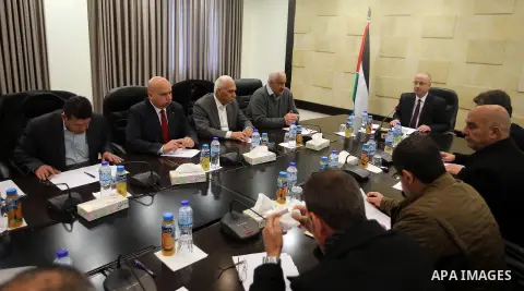 Palestinian Prime Minister, Rami Hamadallah, chairs a meeting of the Security establishment leaders in the West Bank city of Ramallah, on December 18, 2016. Photo by Prime Minister Office