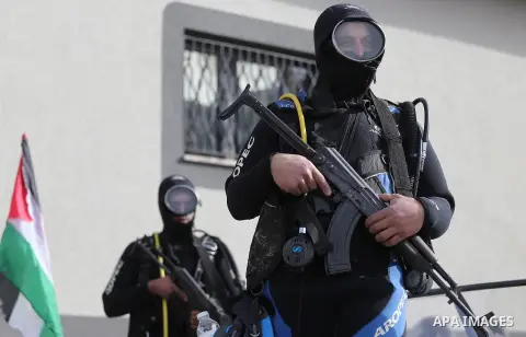 Palestinian Hamas naval security forces take part in the opening ceremony of the first headquarters a newly created marine police unit, in Gaza City, on December 22, 2016. Photo by Mohammed Asad
