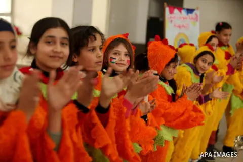 Children of Palestinian prisoners in Israeli jails play during an entertaining day in Gaza City on January 25, 2017. Photo by Ashraf Amra