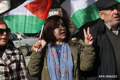 Palestinians take part during a protest to show solidarity with Palestinian in Bedouin village of Umm al-Hiran, in the West Bank city of Nablus, on January 30, 2017. Photo by Nedal Eshtayah