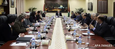 Palestinian Prime Minister Rami Hamdallah chairs a meeting of council of Ministers in the West Bank city of Ramallah, on February 07, 2017. Photo by Prime Minister Office
