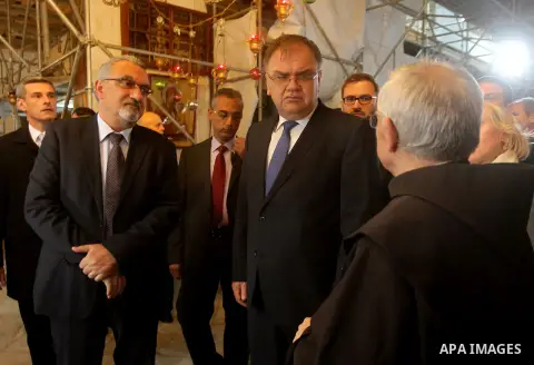 Chairman of the Tripartite Bosnian Presidency Mladen Ivanic visits the Church of the Nativity in the West Bank city of Bethlehem, March 15, 2017. Photo by Wisam Hashlamoun