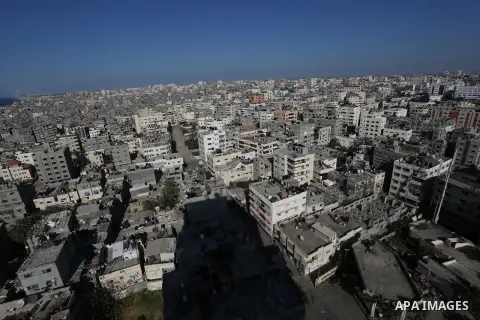 A picture taken on March 26, 2017 shows Gaza city after the Islamist movement shut Erez border crossing and all borders, including its western sea border after blaming the Jewish state for the assassination of one of its...