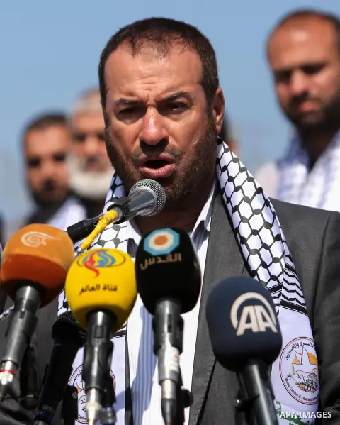 Senior Hamas leader Fathi Hammad speaks during the opening ceremony of monument of Palestinian prisoners held in Israeli jails, in the northwest of Gaza city on April 01, 2017. Photo by Ashraf Amra