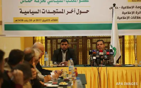 Senior Hamas leader Salah El-Bardawil, speaks during a press conference, in Gaza city on April 25, 2017. Photo by Mohammed Asad
