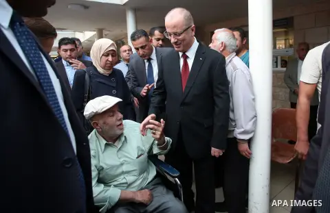 Palestinian Prime Minister Rami Hamdallah visits Rafidia Hospital, in the West bank city of Nablus on May 3, 2017. Photo by Prime Minister Office