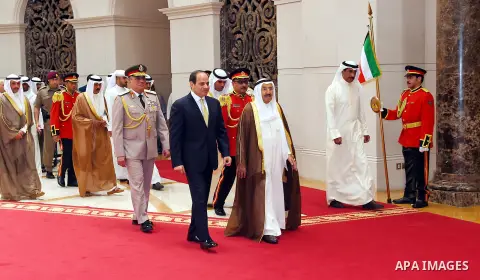 Emir of Kuwait Sheikh Sabah al-Ahmad al-Jaber al-Sabah receives Egyptian President Abdel Fattah al-Sisi in Kuwait City on May 07, 2017. Photo by Egyptian President Office