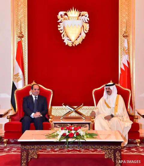 Bahrain's King Hamad bin Isa Al Khalifa meets with Egyptian President Abdel Fattah al-Sisi in Manama, Bahrain on May 09, 2017. Photo by Egyptian President Office