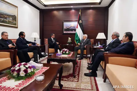 Palestinian President Mahmoud Abbas meets with Swiss envoy, in the West Bank city of Ramallah on June 19, 2017. Photo by Thaer Ganaim