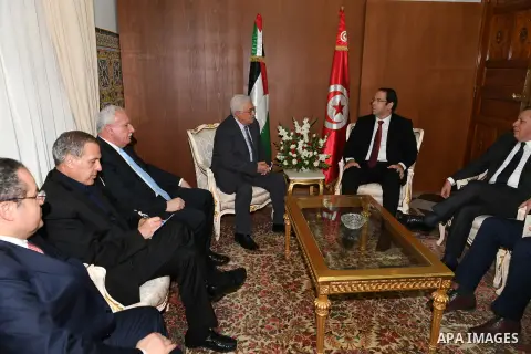 Palestinian President Mahmoud Abbas meets with Tunisian prime minister Youssef Chahed in Tunis, on July 7, 2017. Abbas is on 2 day official visit to Tunisia. Photo by Thaer Ganaim