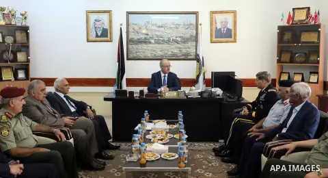 Palestinian Prime Minister Rami Hamdallah attends the meeting of the security working group at the strategic level, in the West Bank city of Jericho, on September 25, 2017. Photo by Prime Minister Office