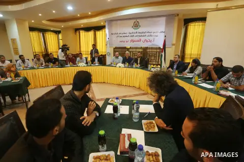 Leader of the Hamas Islamist movement, Yahya Sinwar in the Gaza Strip attends a meeting in Gaza City on September 28, 2017. Photo by Mohammed Asad