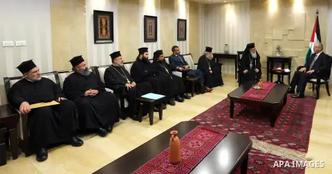 Palestinian Prime Minister, Rami Hamdallah meets with a delegation from the Roman Orthodox Patriarch, in the West Bank city of Ramallah, on October 17, 2017. Photo by Prime Minister Office
