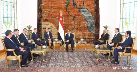 Egyptian President Abdel-Fattah al-Sisi meets with President of the Hungarian Parliament Laszlo Kover, in Cairo, Egypt, on November 16, 2017. Photo by Egyptian President Office