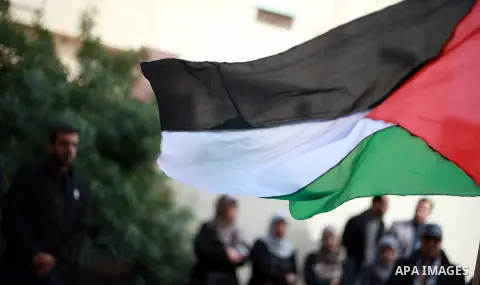 Palestinian lawyers take part in a protest following Trump's decision to recognise Jerusalem as the capital of Israel, in front of the headquarter United Nation "UNSCO" in Gaza City, on December 7, 2017. Photo by Mahmoud...