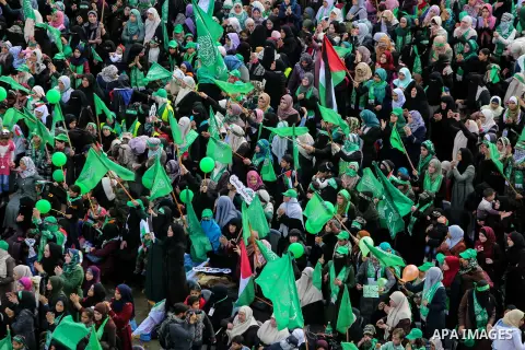 Palestinian Hamas supporters attend a rally marking the 30th anniversary of the founding of the Hamas movement, in Gaza city, December 14, 2017. Photo by Mohammed Dahman