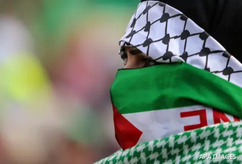 Palestinian Hamas supporters attend a rally marking the 30th anniversary of the founding of the Hamas movement, in Gaza city, December 14, 2017. Photo by Mohammed Dahman
