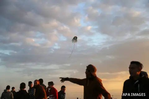 Palestinian protesters clash with Israeli security forces near the border fence with Israel, east of Gaza City on December 15, 2017 as demonstrations continue over US President Donald Trump's declaration of Jerusalem as...
