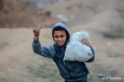 Palestinian protesters clash with Israeli security forces near the Israel-Gaza border east of Gaza City on December 20, 2017, as demonstrations continue over the US president's controversial recognition of Jerusalem as I...