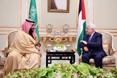 Palestinian President Mahmoud Abbas meets with Saudi Arabia's Crown Prince Mohammed Bin Salman in Riyadh, Saudi Arabia December 21, 2017. Photo by Thaer Ganaim