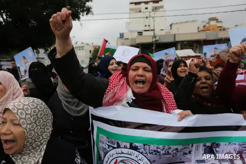 Palestinian women take part during a protest against U.S. President Donald Trump's decision to recognise Jerusalem as the capital of Israel, in Gaza City December 24, 2017. Photo by Ashraf Amra