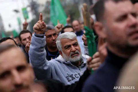 Palestinians take part during a protest against U.S. President Donald Trump's decision to recognise Jerusalem as the capital of Israel, in Gaza City December 29, 2017. Photo by Mohammed Asad