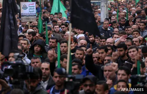 Palestinians take part during a protest against U.S. President Donald Trump's decision to recognise Jerusalem as the capital of Israel, in Gaza City December 29, 2017. Photo by Mohammed Asad