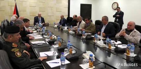 Palestinian Prime Minister, Rami Hamdallah, meets with leaders of the Security establishment, in the West Bank city of Ramallah on February 4, 2018. Photo by Prime Minister Office