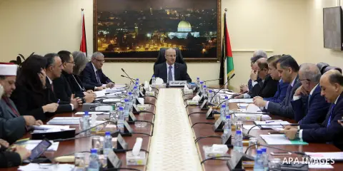 Palestinian Prime Minister, Rami Hamdallah, chairs a meeting of minister council, in the West bank city of Ramallah, on February 6, 2018. Photo by Prime Minister Office