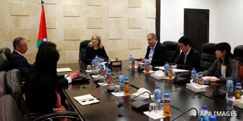 Advisor to Palestinian Prime Minister Khairia Rasas meets with Japanese delegation in the West Bank city of Ramallah, on March 7, 2018. Photo by Prime Minister Office