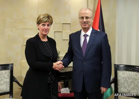 Palestinian Prime Minister, Rami Hamdallah, meets with Canadian International Development Minister Marie-Claude Bebo, in the West Bank city of Ramallah, on July 26, 2018. Photo by Prime Minister Office