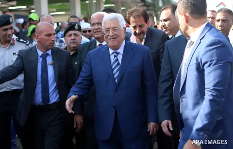 Palestinian President Mahmoud Abbas inspects City of pilgrims, in the West Bank of Jericho, on Aug. 06, 2018. Photo by Shadi Hatem