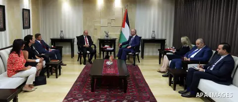 Palestinian Prime Minister Rami Hamdallah meets with Head of the Red Cross Mission in Jerusalem, Daniel Duvillard, in the West Bank city of Ramallah on October 8, 2018. Photo by Prime Minister Office